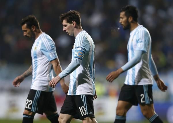2015-06-27t013218z_114083168_tb3eb6r049khe_rtrmadp_3_soccer-copa-m21_reuters