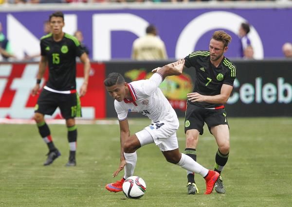 2015-06-28t014656z_867254394_nocid_rtrmadp_3_soccer-costa-rica-vs-mexican-national-team_reuters