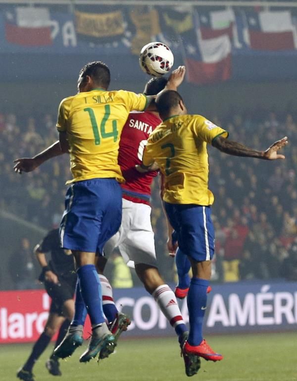 2015-06-27t231541z_512855148_tb3eb6r1slvpu_rtrmadp_3_soccer-copa-m22_reuters