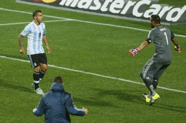 2015-06-27t020317z_1250013188_tb3eb6r05p6jo_rtrmadp_3_soccer-copa-m21_reuters