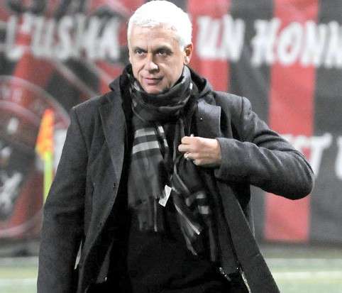 large-usma-velud-de-retour-demain-a-alger-0e4d7