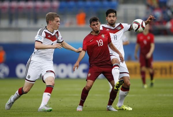 2015-06-27t181905z_78430745_mt1aci13831007_rtrmadp_3_soc_reuters