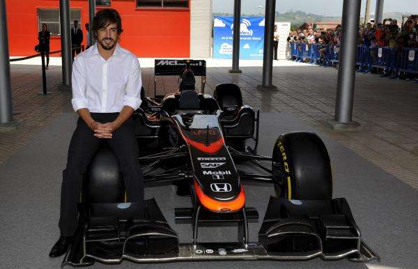 2015-06-26t142649z_210112208_gf10000139958_rtrmadp_3_motor-racing-prix-alonso_reuters