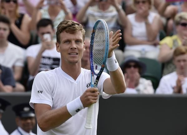 2015-07-02t171616z_1667540281_lr2eb721byuwe_rtrmadp_3_tennis-wimbledon_reuters