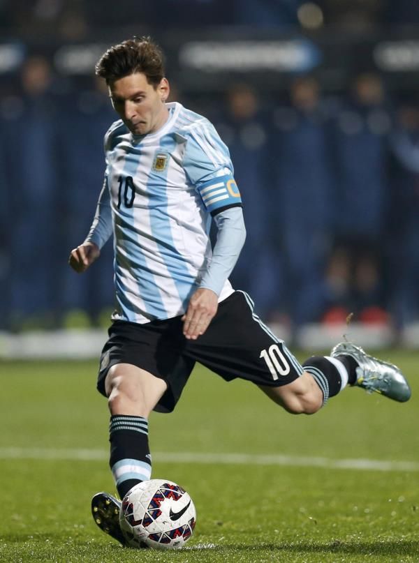 2015-06-27t013547z_1014977696_tb3eb6r04fdhn_rtrmadp_3_soccer-copa-m21_reuters