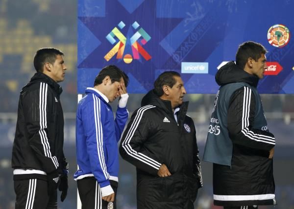 2015-07-04t020205z_1148654564_tb3eb7405n60j_rtrmadp_3_soccer-copa-m25_reuters