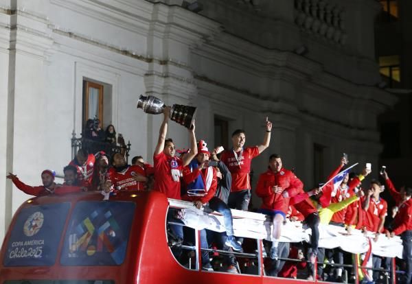 2015-07-05t024225z_1395671646_tb3eb7507iej3_rtrmadp_3_soccer-copa-m26_reuters