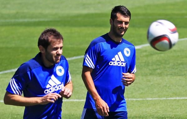 2015-06-09t111728z_127430338_gf10000121466_rtrmadp_3_bosnia-soccer_reuters