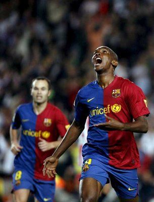 ايتو تألق وسجل هدفين لفريقه برشلونة في مرمى أتلتيكو مدريد