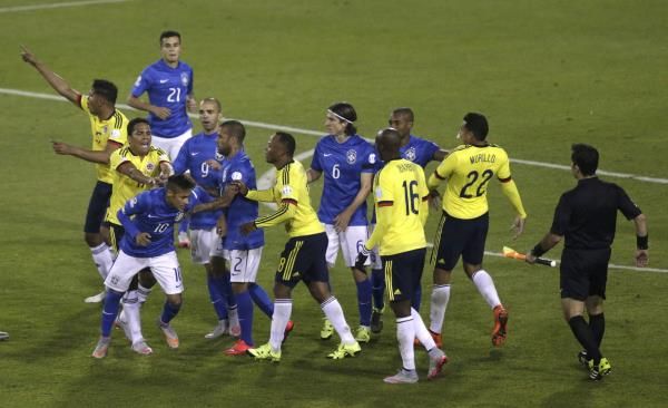 2015-06-18t022043z_1598527307_tb3eb6i06i87y_rtrmadp_3_soccer-copa-m11_reuters