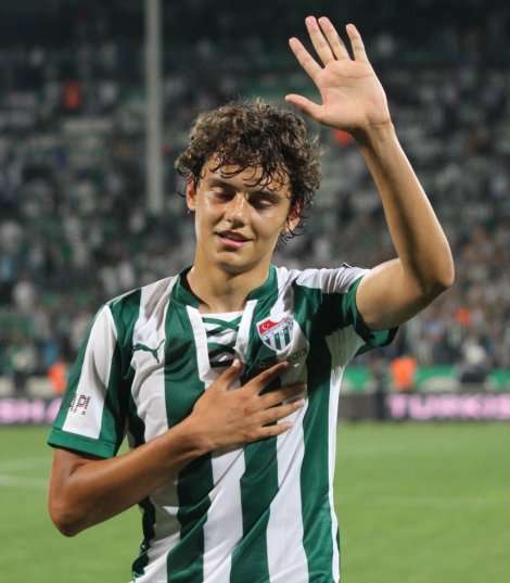 التركي الدولي اينيس اونال