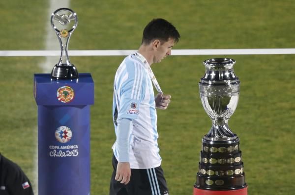 2015-07-04t233828z_1137360837_tb3eb741tntgz_rtrmadp_3_soccer-copa-m26_reuters