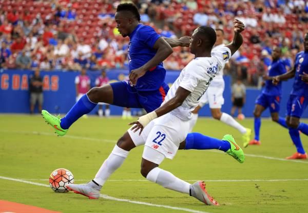2015-07-08t011739z_693887054_nocid_rtrmadp_3_soccer-gold-cup-panama-vs-haiti_reuters
