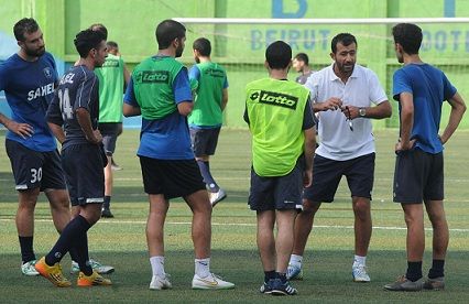 حجيج مشرفاً على تدريب الساحل اليوم الأربعاء