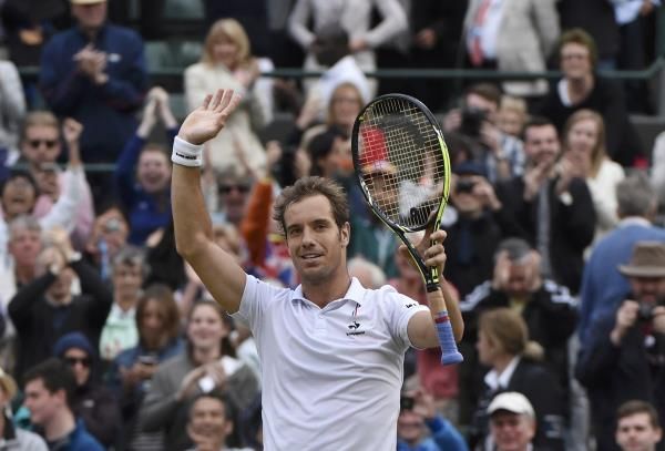 2015-07-08t190306z_228669419_lr2eb781gwv7v_rtrmadp_3_tennis-wimbledon_reuters