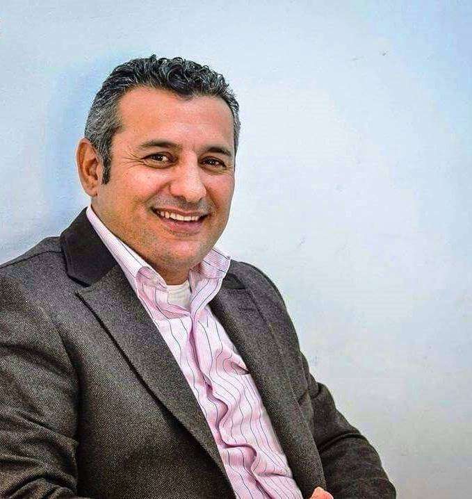 رياض جمعة لاعب وسط فريق الاتحاد والمنتخب الليبي سابقاً