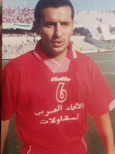 رياض جمعة بغلالة الاتحاد في حقبة التسعينيات