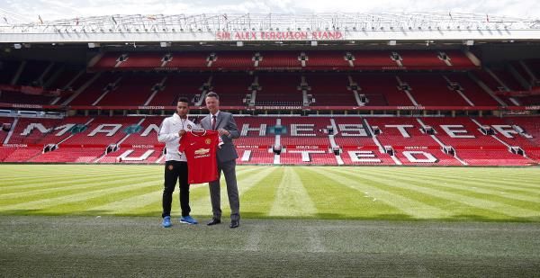 2015-07-10t145425z_79541665_mt1aci13859155_rtrmadp_3_soc_reuters