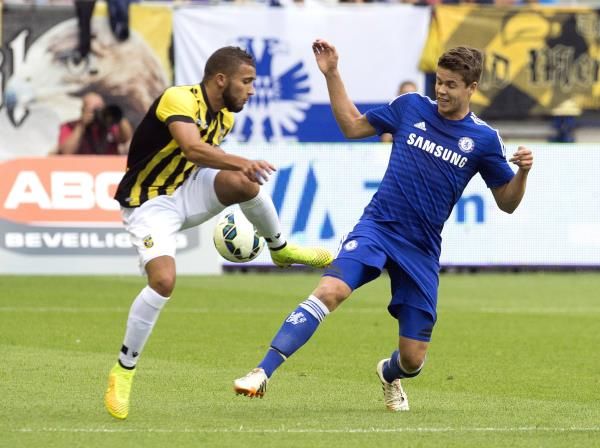 ماركو فان جينكل (يمين)