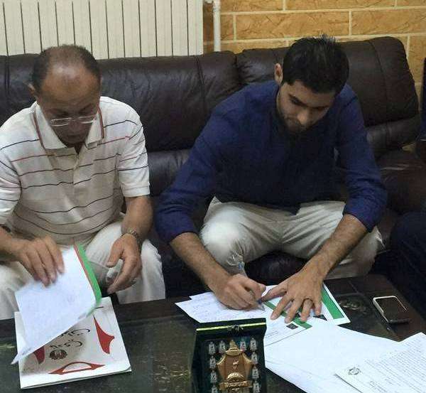 من توقيع عبدالله ذيب على عقده