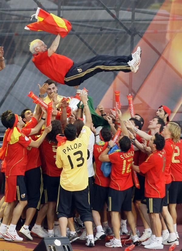 2014-02-01t093131z_378516856_gm1ea211c5901_rtrmadp_3_soccer-spain-aragones_reuters