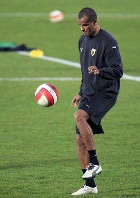 البـرازيـلـي ريـفــالـــدو