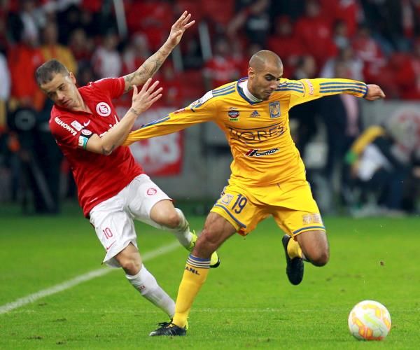 2015-07-16t015516z_394215231_gf10000160382_rtrmadp_3_soccer-libertadores_reuters
