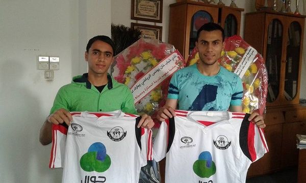 خان يونس يقدم لاعبيه علي ابو حسنين وادهم بركة 