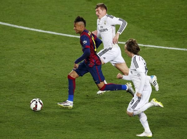 2015-03-23t104513z_965061195_gf10000035574_rtrmadp_3_soccer-spain-clasico_reuters