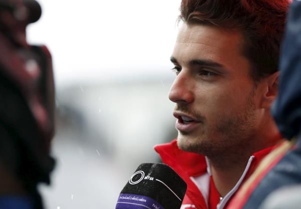 2015-07-18t015239z_1529425059_gf10000162936_rtrmadp_3_motor-racing-bianchi_reuters