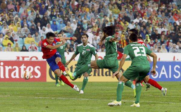 2015-01-26t102155z_1093204757_sr1eb1q0ss1q4_rtrmadp_3_soccer-asia_reuters