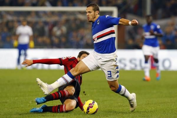 2014-11-08t203617z_75605243_gm1eab90cqt01_rtrmadp_3_soccer-italy_reuters