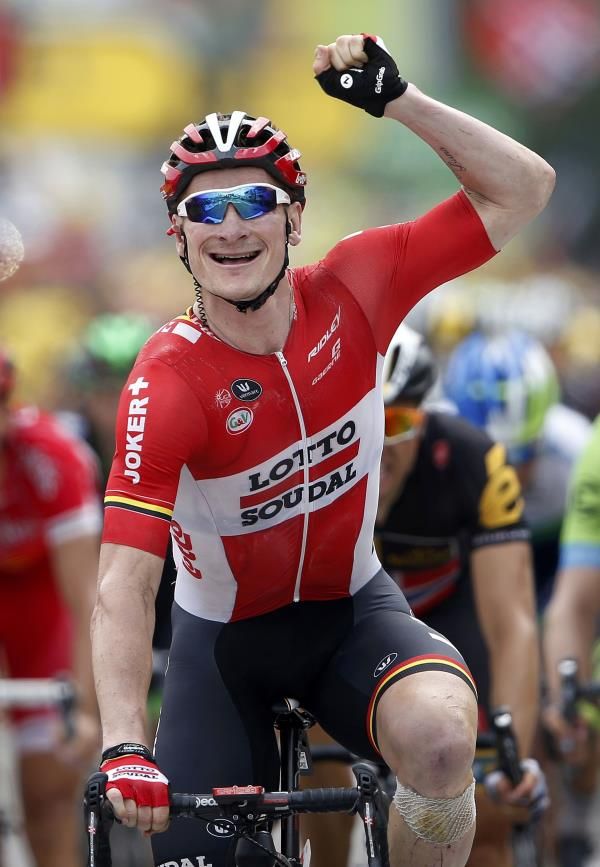 2015-07-19t152539z_1478983437_lr2eb7j16uf6a_rtrmadp_3_cycling-tour_reuters