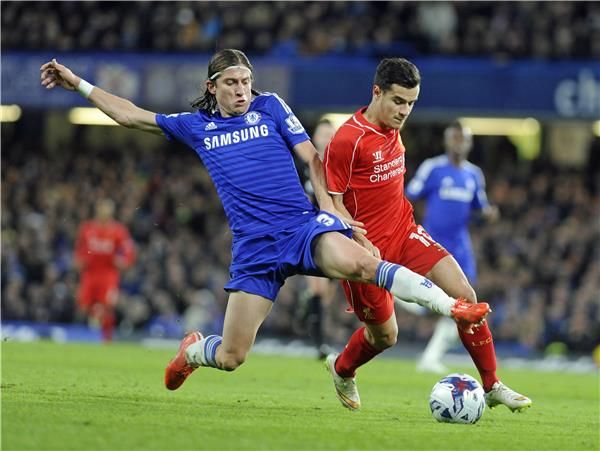 فيليبي لويس (يسار)