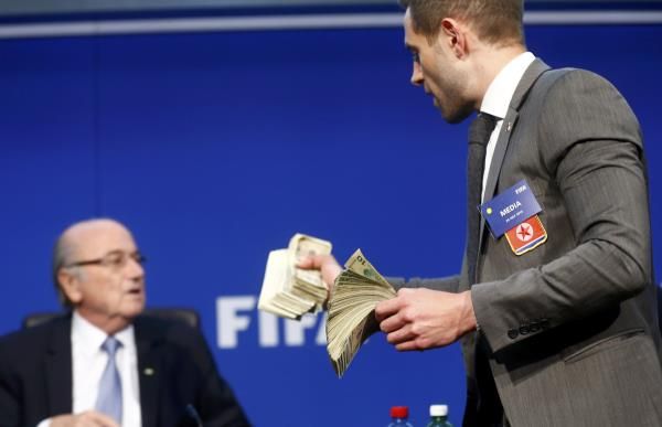 2015-07-20t132937z_1848846950_lr2eb7k11h2k6_rtrmadp_3_soccer-fifa-election_reuters