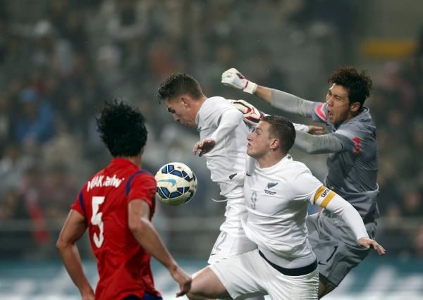 2015-03-31t135427z_1741740648_gf10000044929_rtrmadp_3_soccer-friendly_reuters