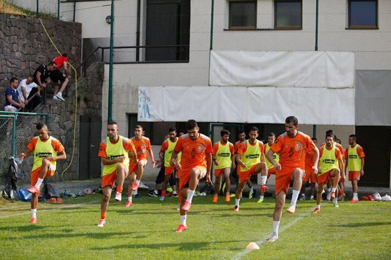 تدريبات  أهلي الخليل في معسكر ايطاليا     