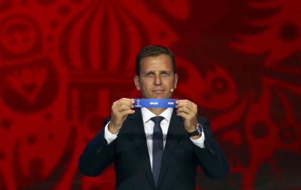 2015-07-25t173223z_716404667_lr2eb7p1cppxw_rtrmadp_3_soccer-world-draw_reuters