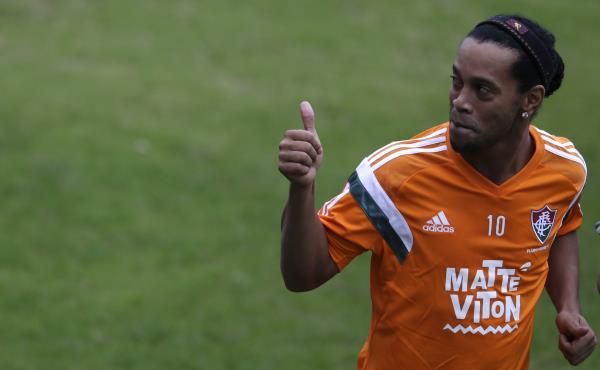 2015-07-27t194543z_398256517_gm1eb7s0acq01_rtrmadp_3_soccer-ronaldinho_reuters