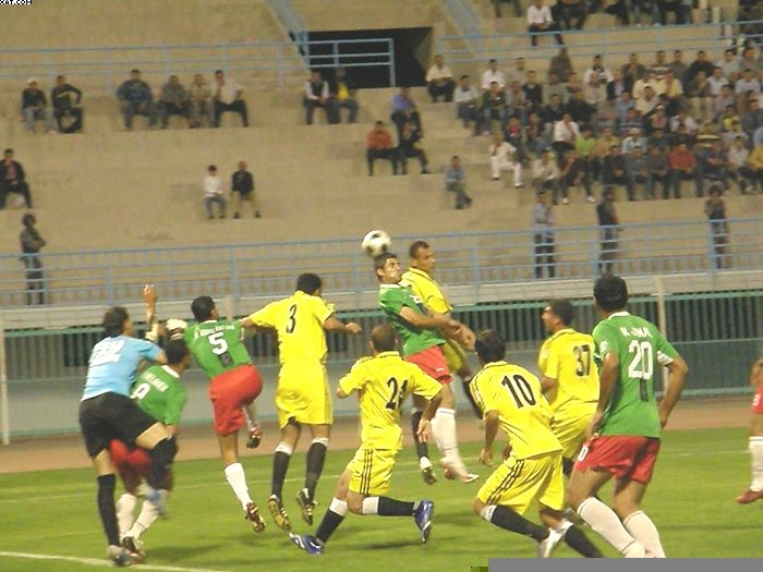 لحظة تسجيل عوض راغب الهدف الأول في المباراة