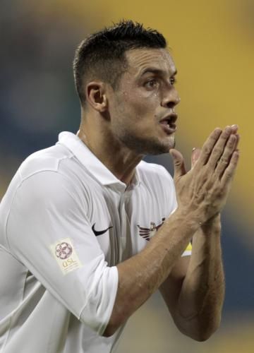 2011-10-02t183905z_01_qat06_rtridsp_3_soccer_reuters