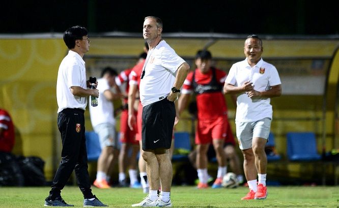 المدرب الفرنسي آلان بيران