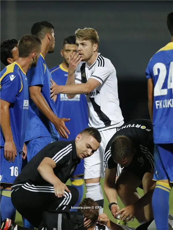 ?i=epa%2fsoccer%2f2015-07%2f2015-07-30%2f2015-07-30-04866854_epa