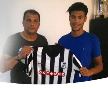 فادي بن شوق صحبة المدير الرياضي للنادي الصفاقسي الناصر البدوي بعد امضاء العقد 