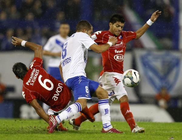 2014-04-30t031117z_1874520266_gm1ea4u0tva01_rtrmadp_3_soccer-libertadores_reuters