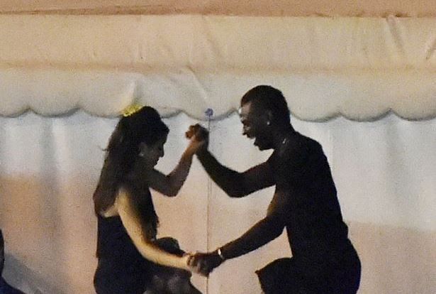 PAY-Liverpool-and-Italian-striker-Mario-Balotelli%20(2)