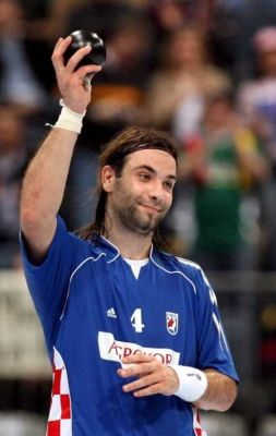 2007-02-01-00000300920049