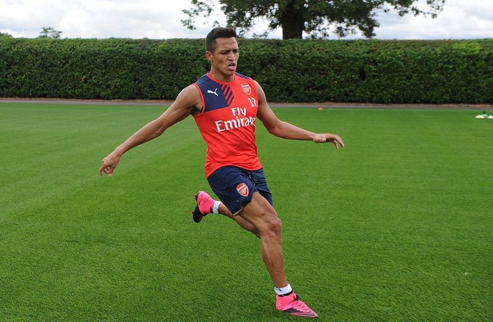 2b2590be00000578-0-image-a-6_1438863147237