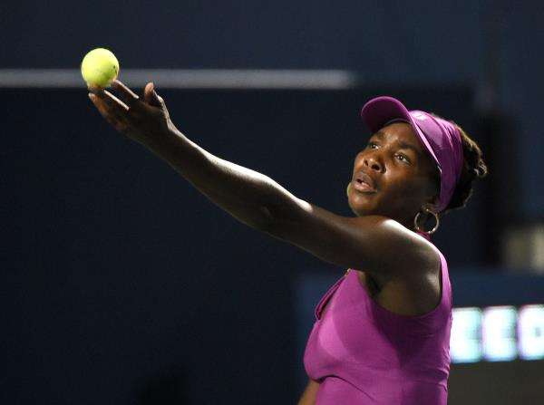 2015-08-11t040224z_185085646_nocid_rtrmadp_3_tennis-rogers-cup-williams-vs-lisicki_reuters