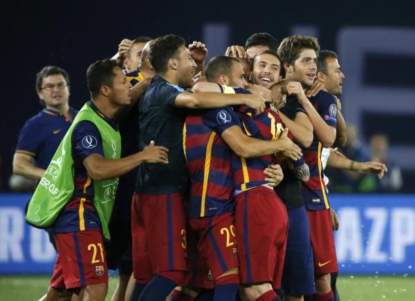 2015-08-11t213212z_1498612487_lr2eb8b1ntdk4_rtrmadp_3_soccer-uefa-barcelona-sevilla_reuters